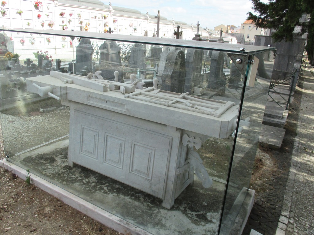 Cemitério dos Prazeres - náhrobek řemeslníka
