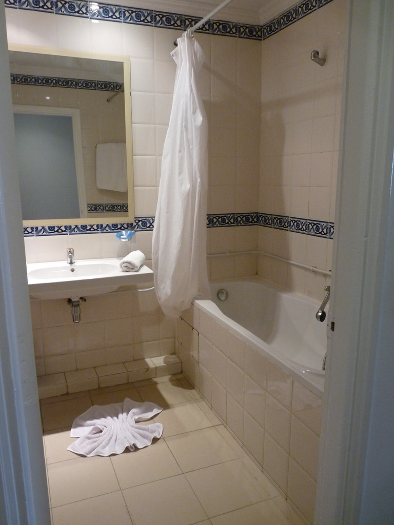 Koupelna v hotelu Karawan